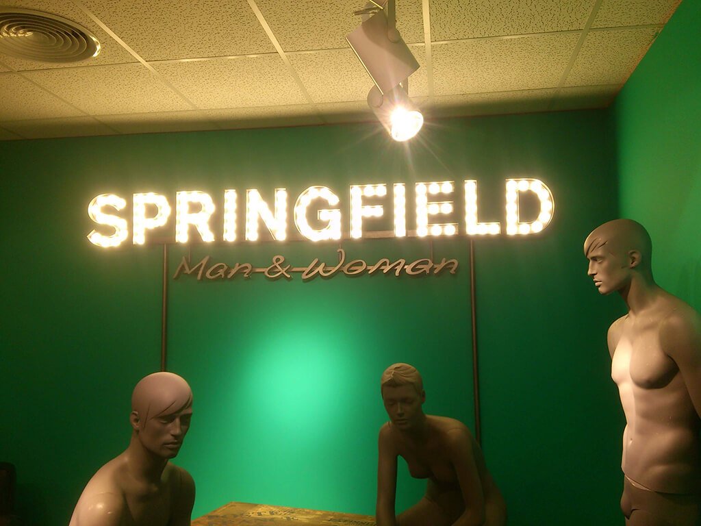 corporeos-con-luz-frontal-020