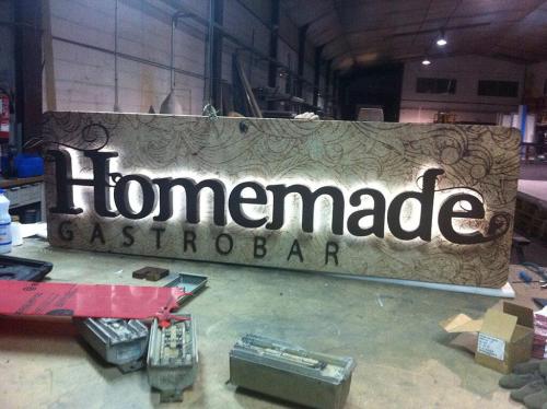 Letras corporeas con luz