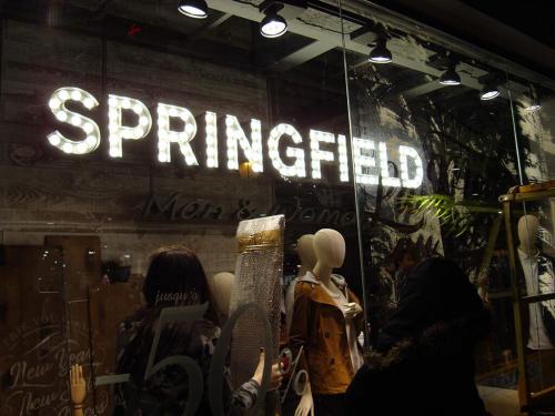 Letras corporeas con luz