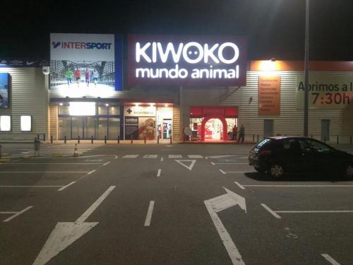 Letras corporeas con luz