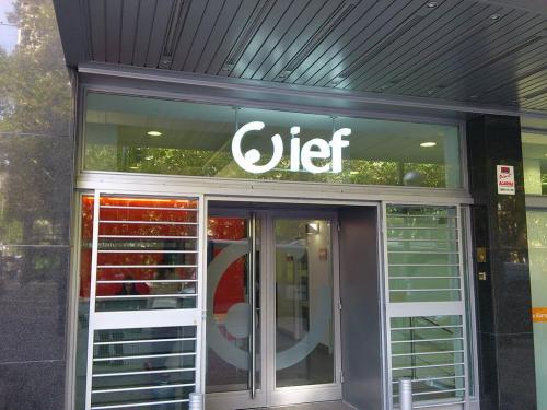 Letras corporeas con luz