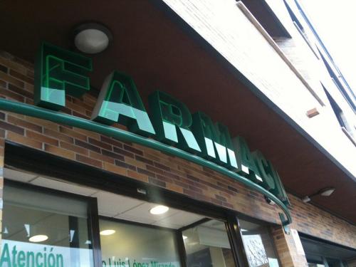 Letras corporeas con luz