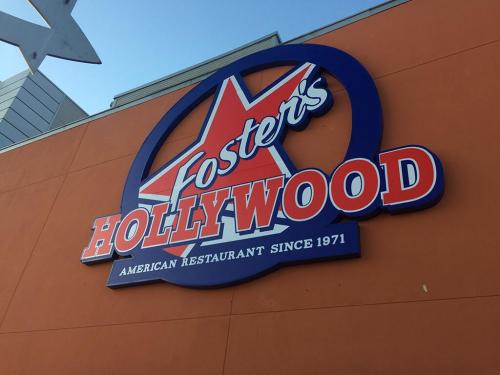 Letras corporeas con luz