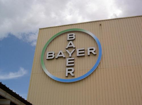 Letras corporeas con luz