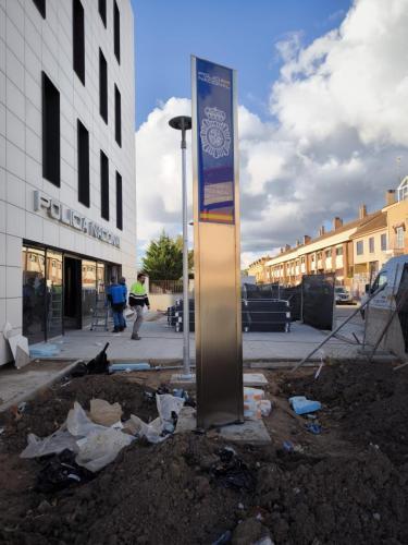 monolito-para-empresas-rotuser-4