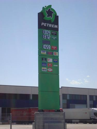 Monolitos para empresas