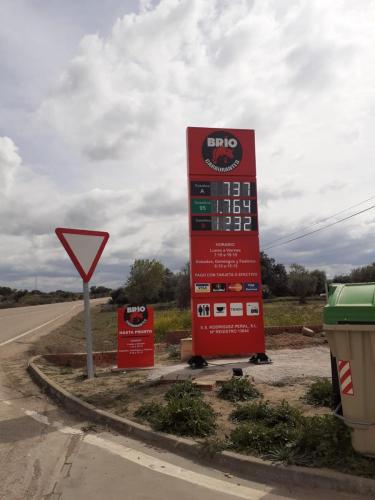 monolitos-rotuser-jun02