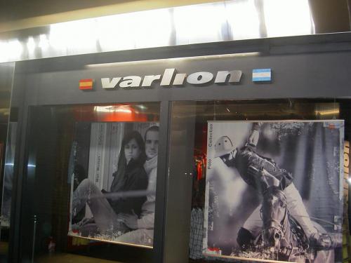 Letras Corporeas de Acero