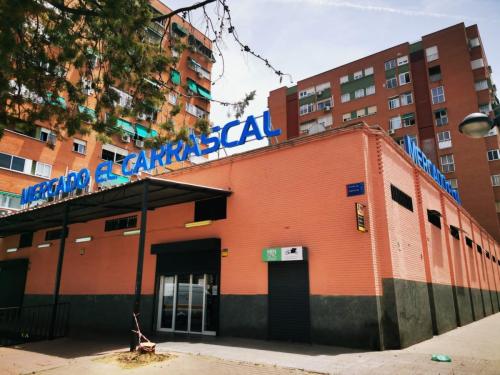 letras-corporeas-aluminio-luz-frontal-11