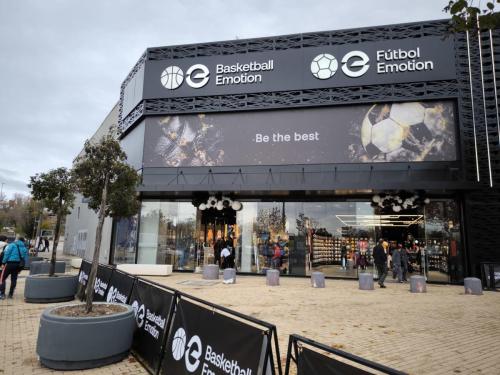 letras-corporeas-aluminio-luz-frontal-8