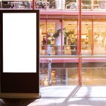 Monolito Publicitario: Todo lo que Debes Saber Antes de Instalarlo en tu Empresa