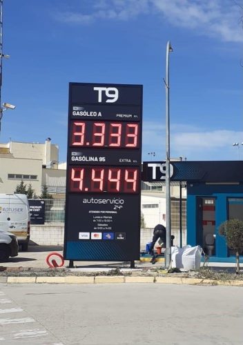 monolitos-para-gasolinera-2